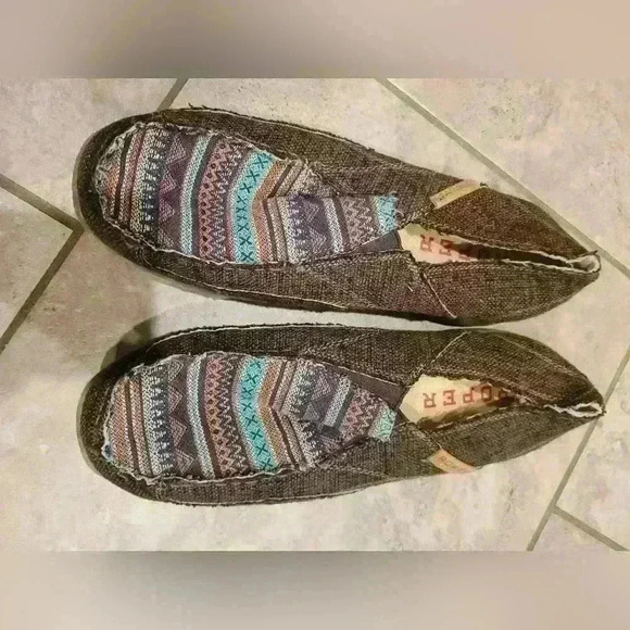 New no box Women's Roper slipon moccasin loafers w/ SW color pattern, $30, sz 8 - Picture 1 of 6